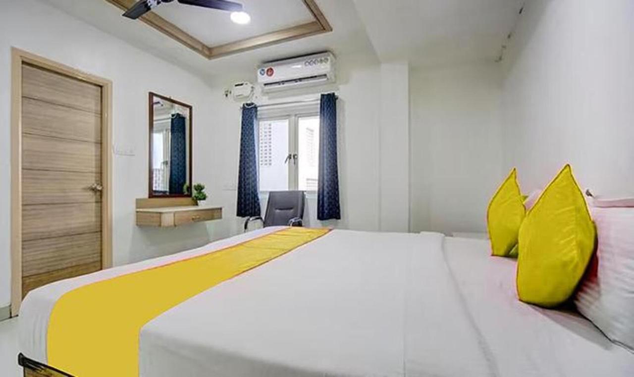 OYO Flagship 87111 i5 Boutique Hotel Chennai Extérieur photo